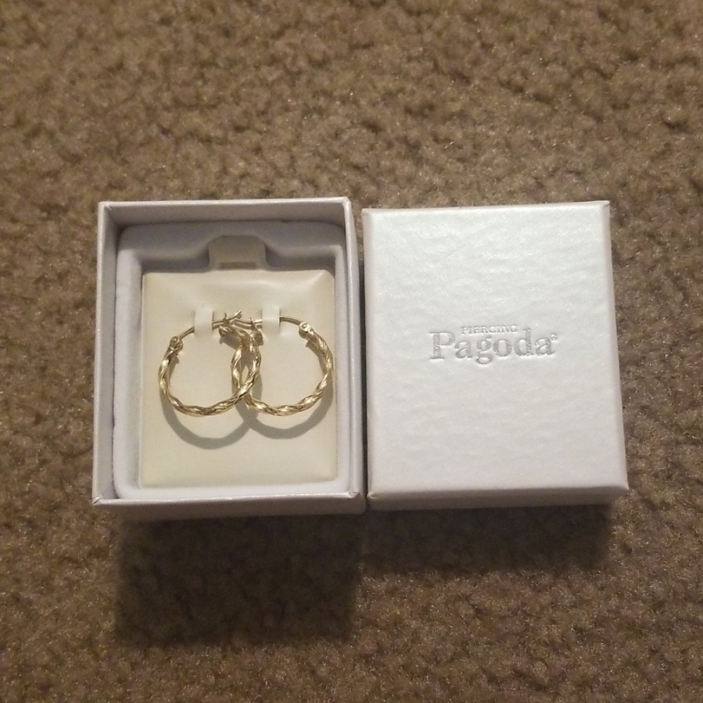 Pagoda earrings